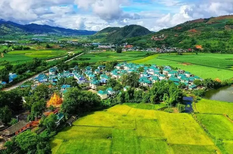 中共中央關于進一步全面深化改革  推進中國式現(xiàn)代化的決定